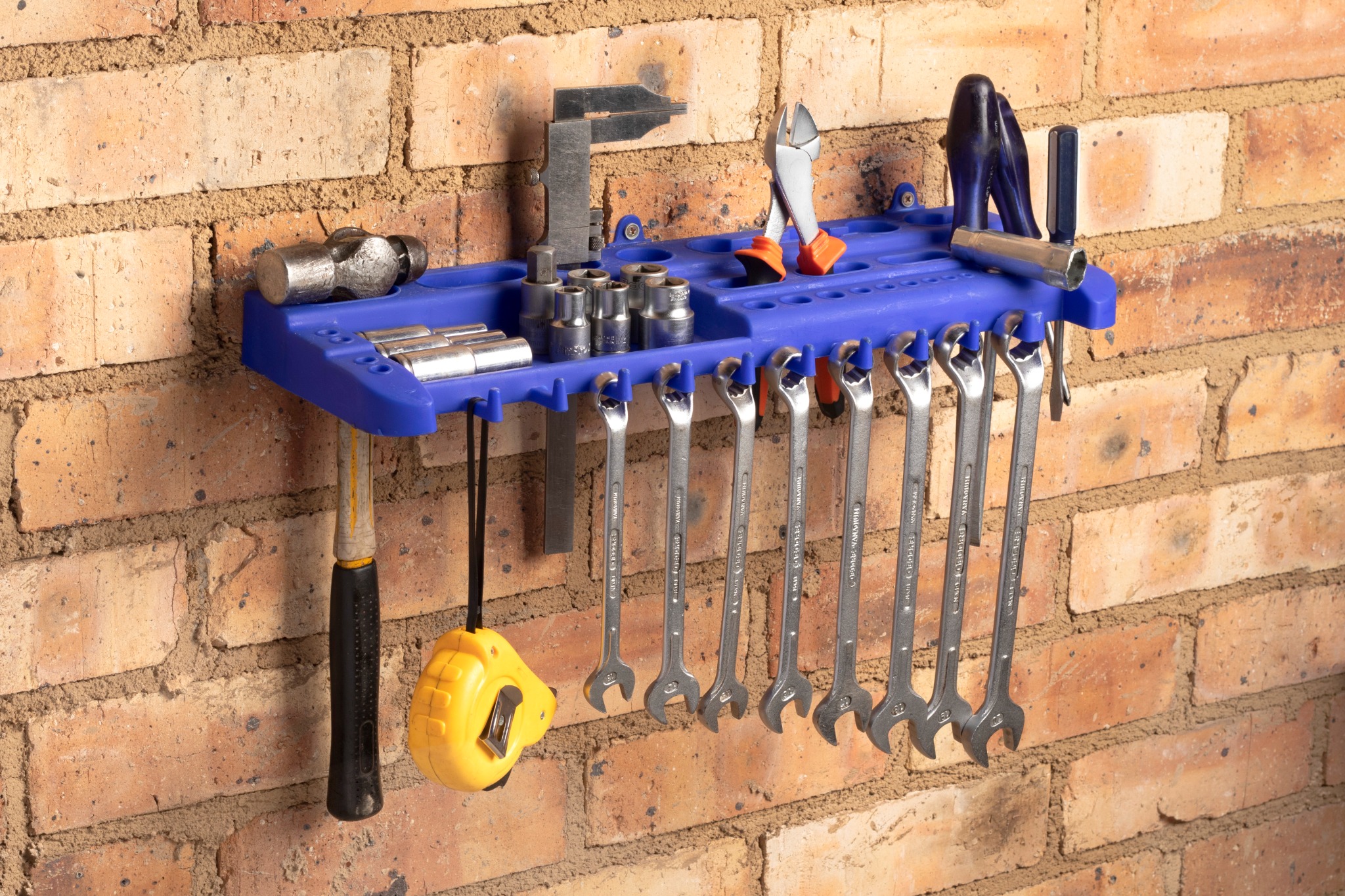 Eezeestor tool shelf
